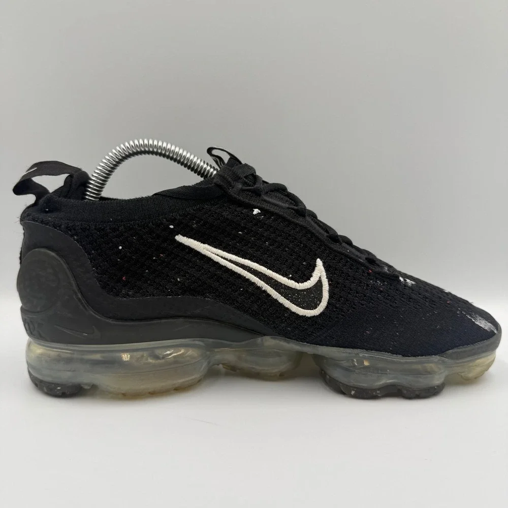 Nike Air VaporMax 2021 FK Womens Size 9 Running Shoes Flyknit Black DC4112-002